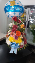 Canasto de Nacimiento con Flores + Globo “Es un niño”