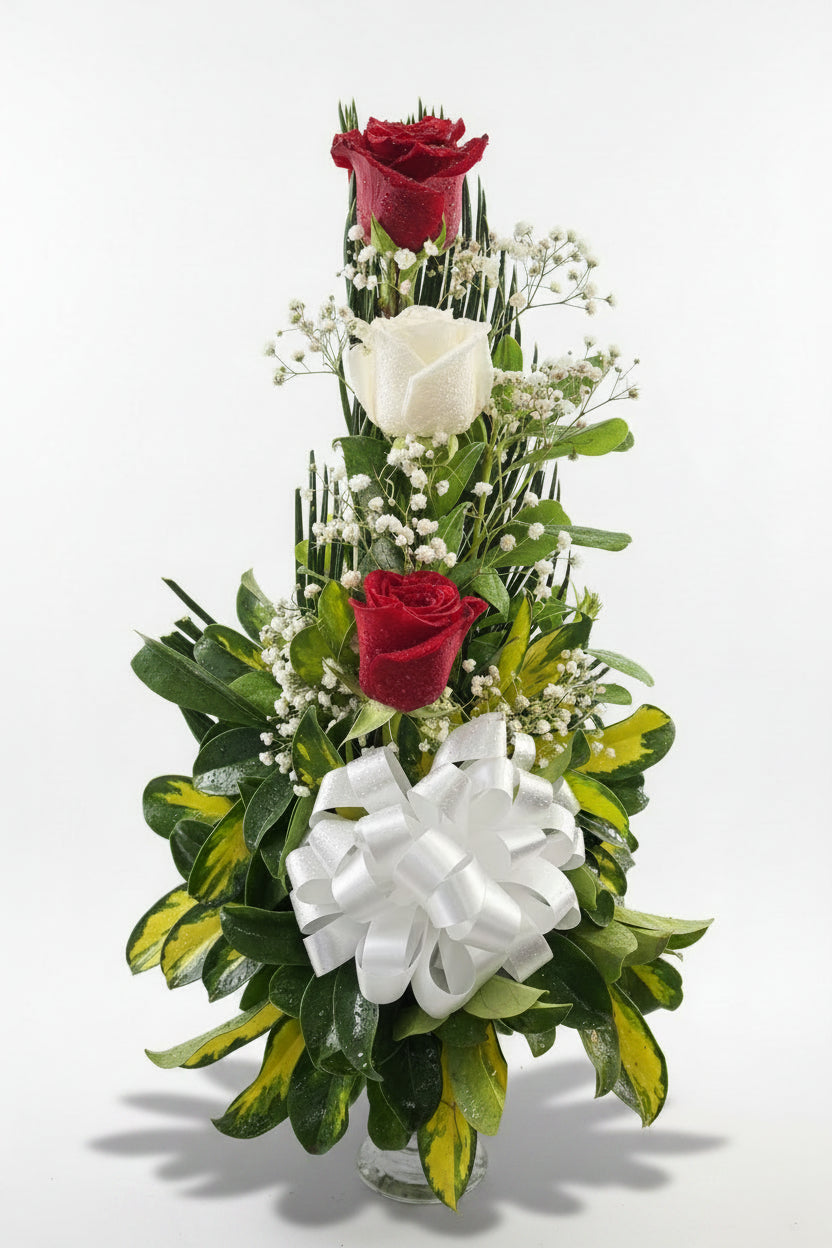 Arreglo Floral en Copa con 3 Rosas