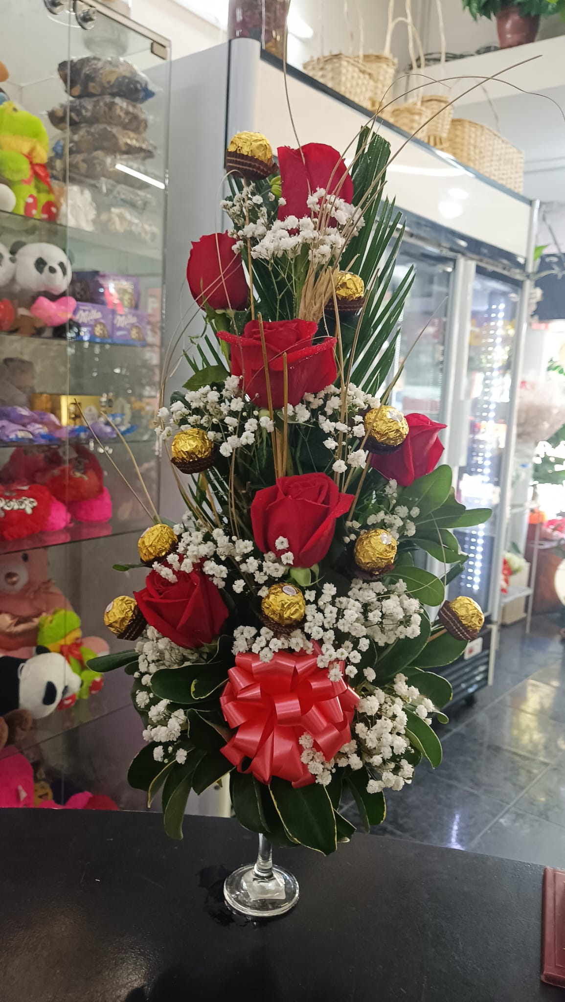 Copa con 6 Rosas + 6 Bombones