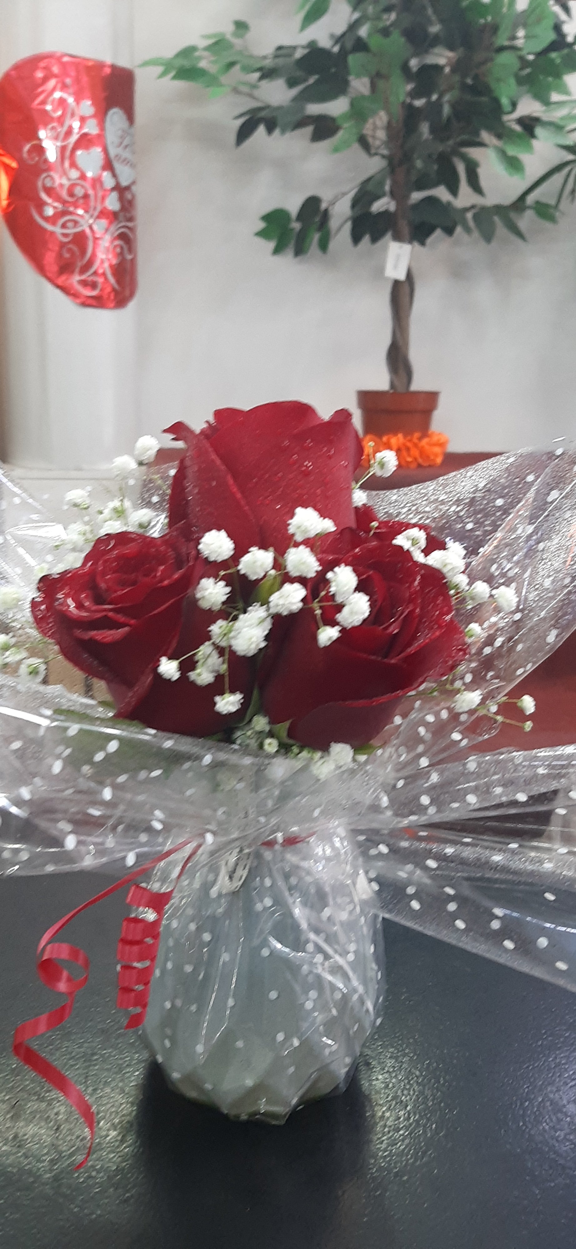 Florero con 4 Rosas Rojas