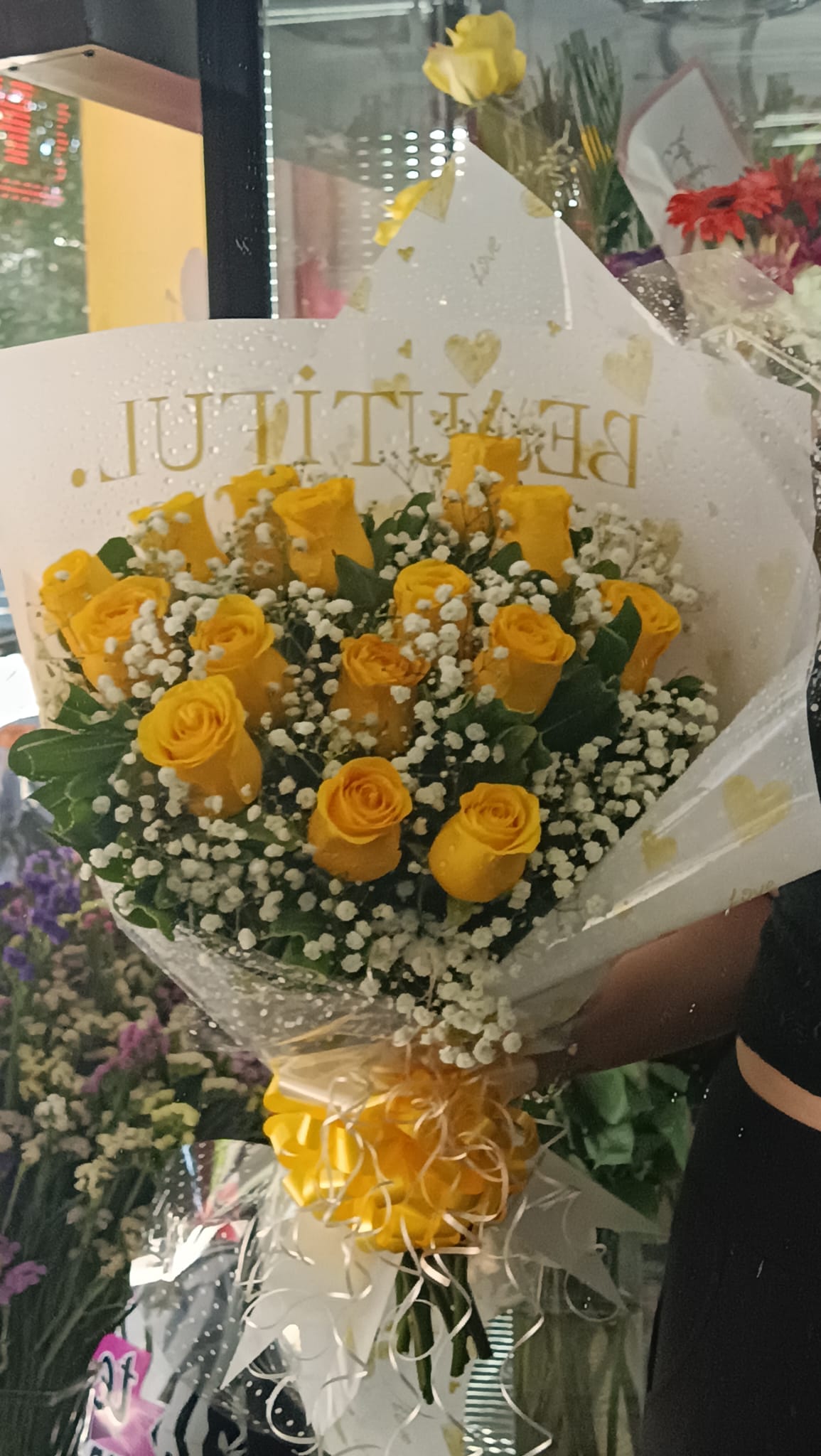 Ramo de 15 Rosas Amarillas – Alegría en cada detalle